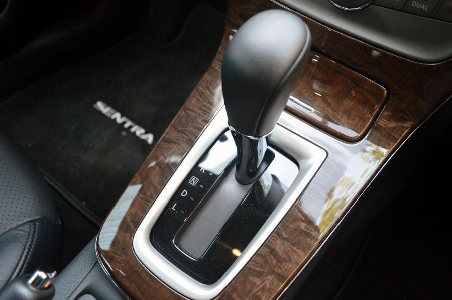  Nissan Sentra 2013 года  (фото 47 из 74)